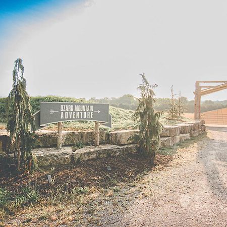 Treehouse Cozy Glamping Site Hotel Branson Buitenkant foto